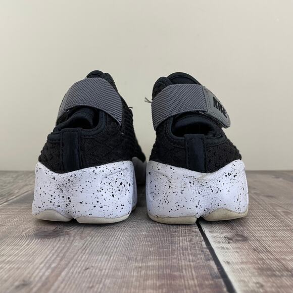 2016 Nike Black Gray Rift Wrap Athletic Shoes 881192-001 Womens US 10 EU 42 READ - Picture 6 of 13